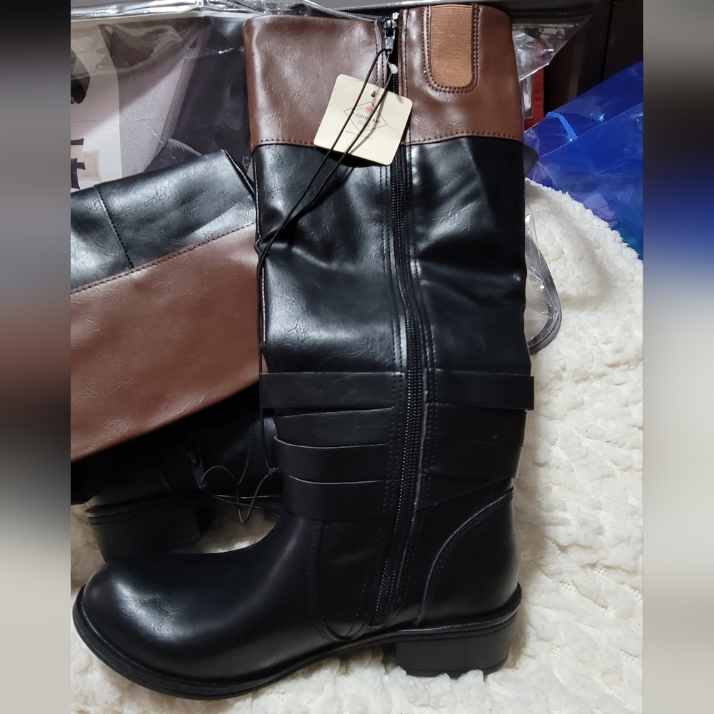 NEW WOMANS ST JOHNS BAY BOOTS